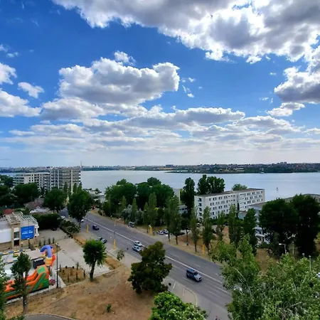 National Hotel 2*